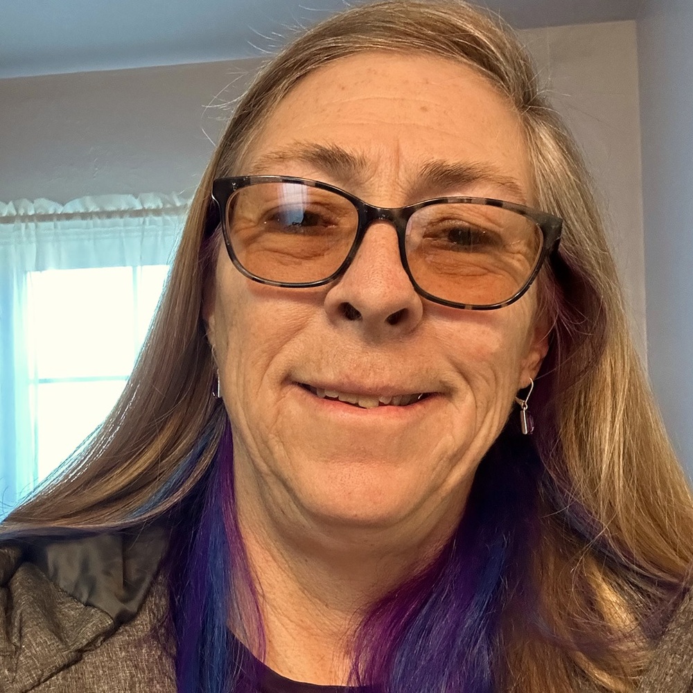 Meet your Posher, Claralee.